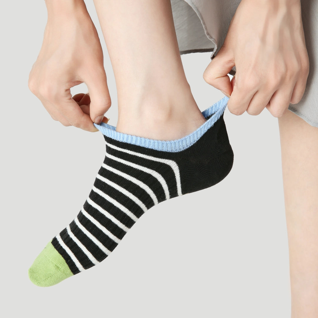 Textured No-Show Socks