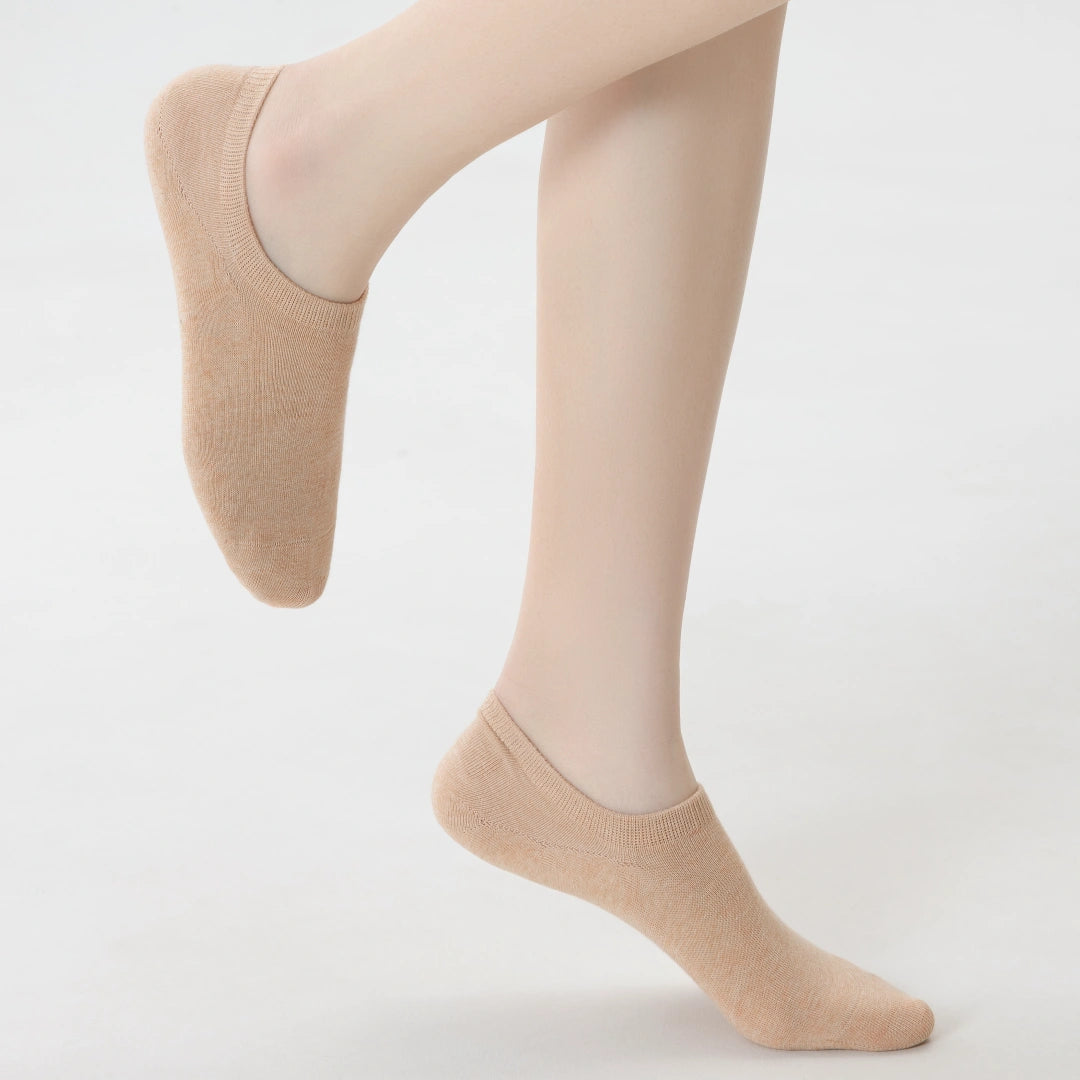 Women's 95% Cotton Ultra-Soft Heathered No-Show Socks - product photo showing soft cotton comfort