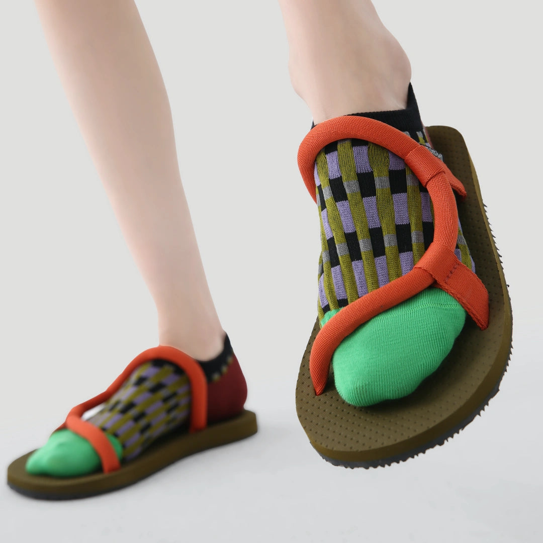 "Artisan Pulse" Women's 3D Jacquard No-Show Socks 5-Pack - sock set showing secure grip comfort