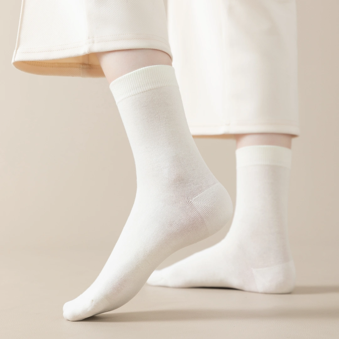 Women's 98% Cotton 5" Quarter Heather Socks - product photo showing soft cotton-rich comfort