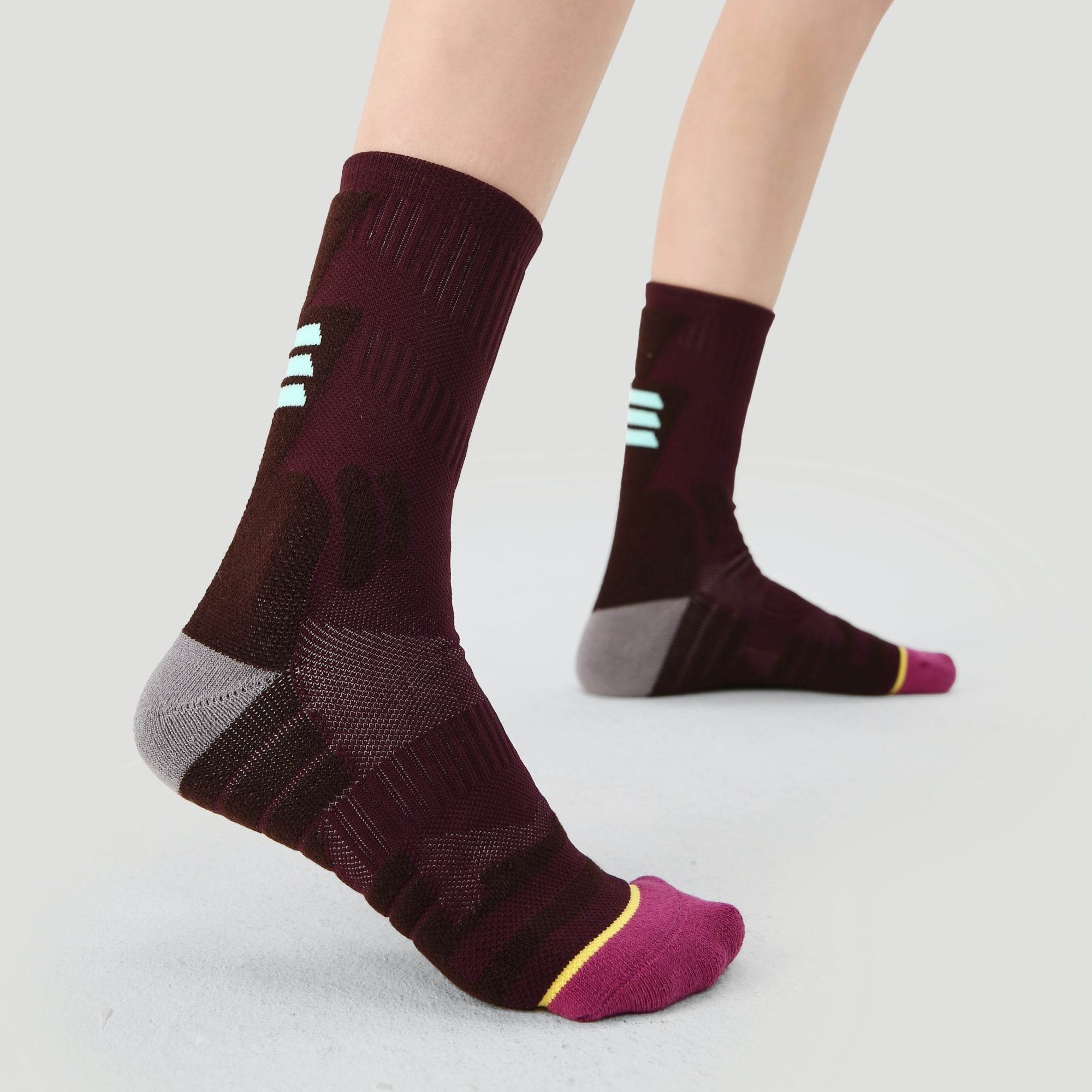 Women's Performance Cushioned Crew Socks - Maroon