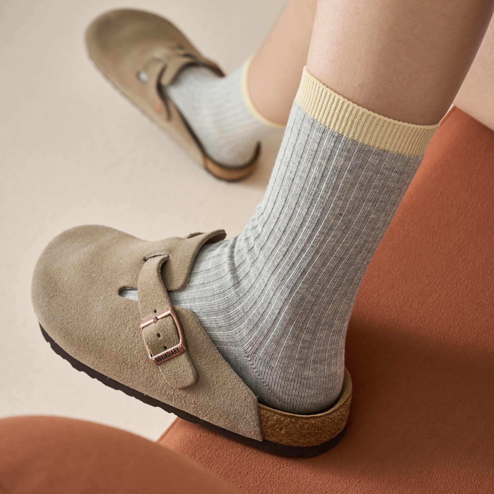 Women's Colorblock Cuff Ribbed Crew Socks - Single Pair