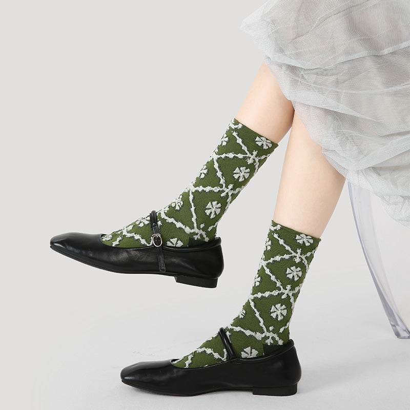 Women's Intricate Floral Crew Socks - 3 pairs