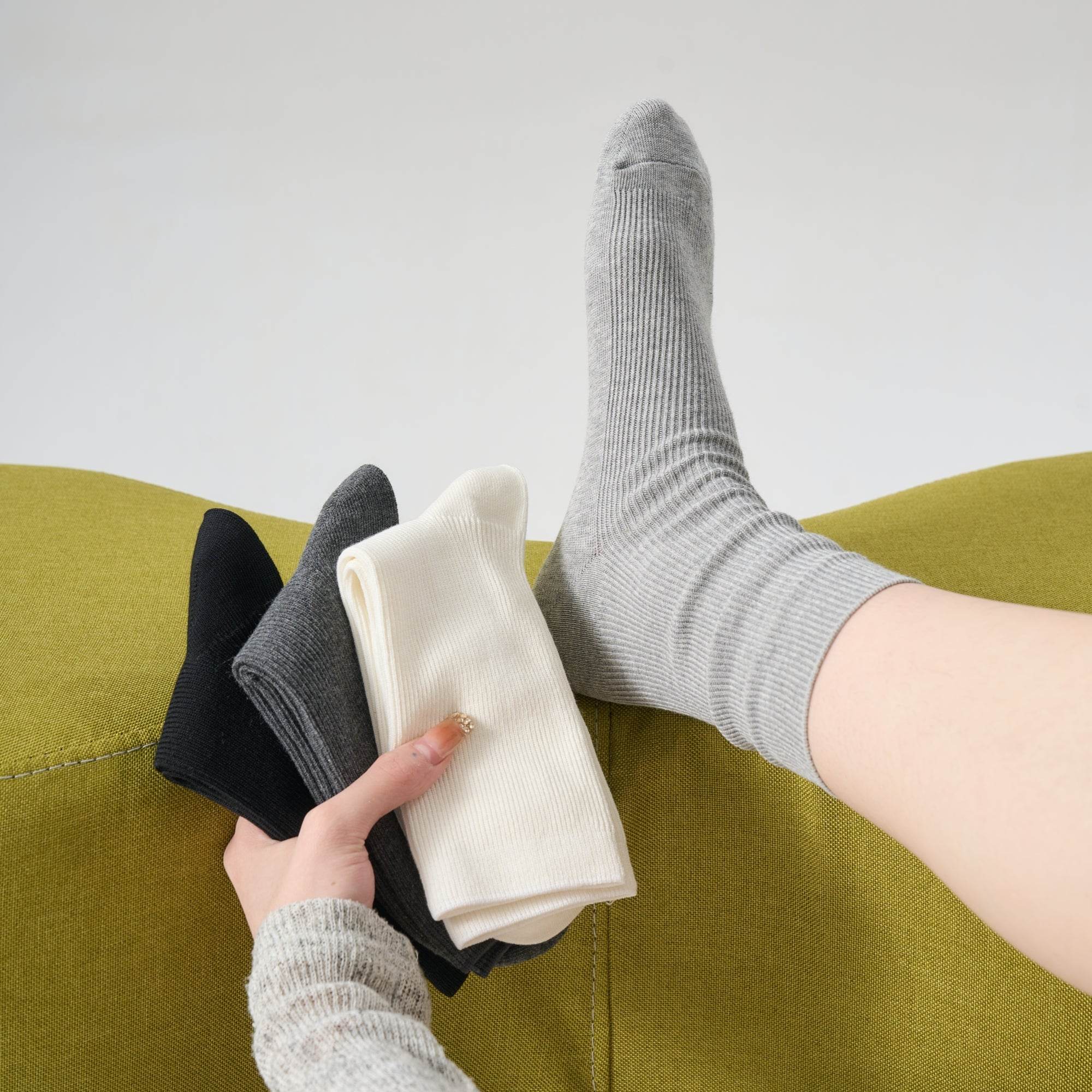 Women's Perfect Scrunch Ribbed Crew Socks - Single Pair