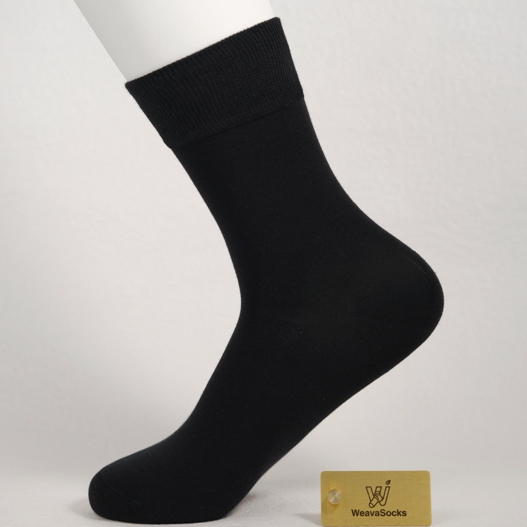 Men's 63% Combed Cotton Seamless Quarter Socks - product photo showing soft cotton comfort