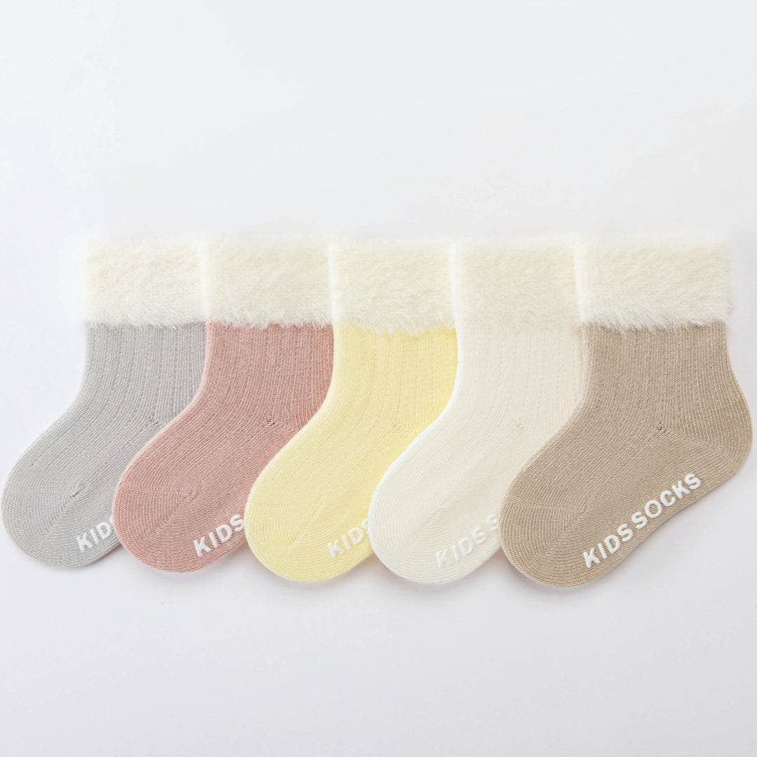 Baby’s Snowy Day' Fuzzy Chenille Cuff Boot Socks