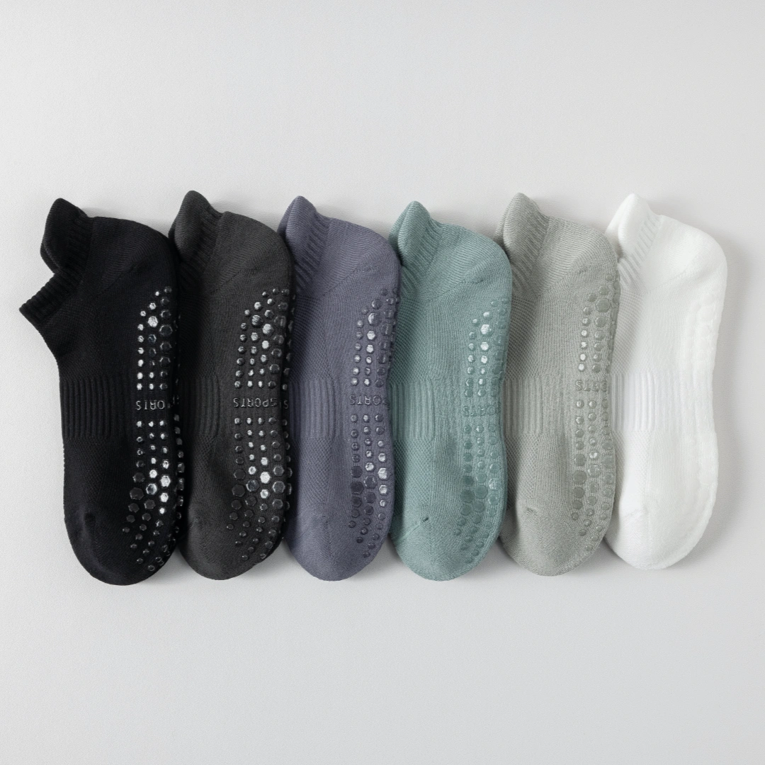Men's 92% Cotton Non-Slip Yoga Ankle Socks - product photo showing secure grip comfort