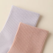 Women's 98% Cotton Essential Solid Quarter Socks