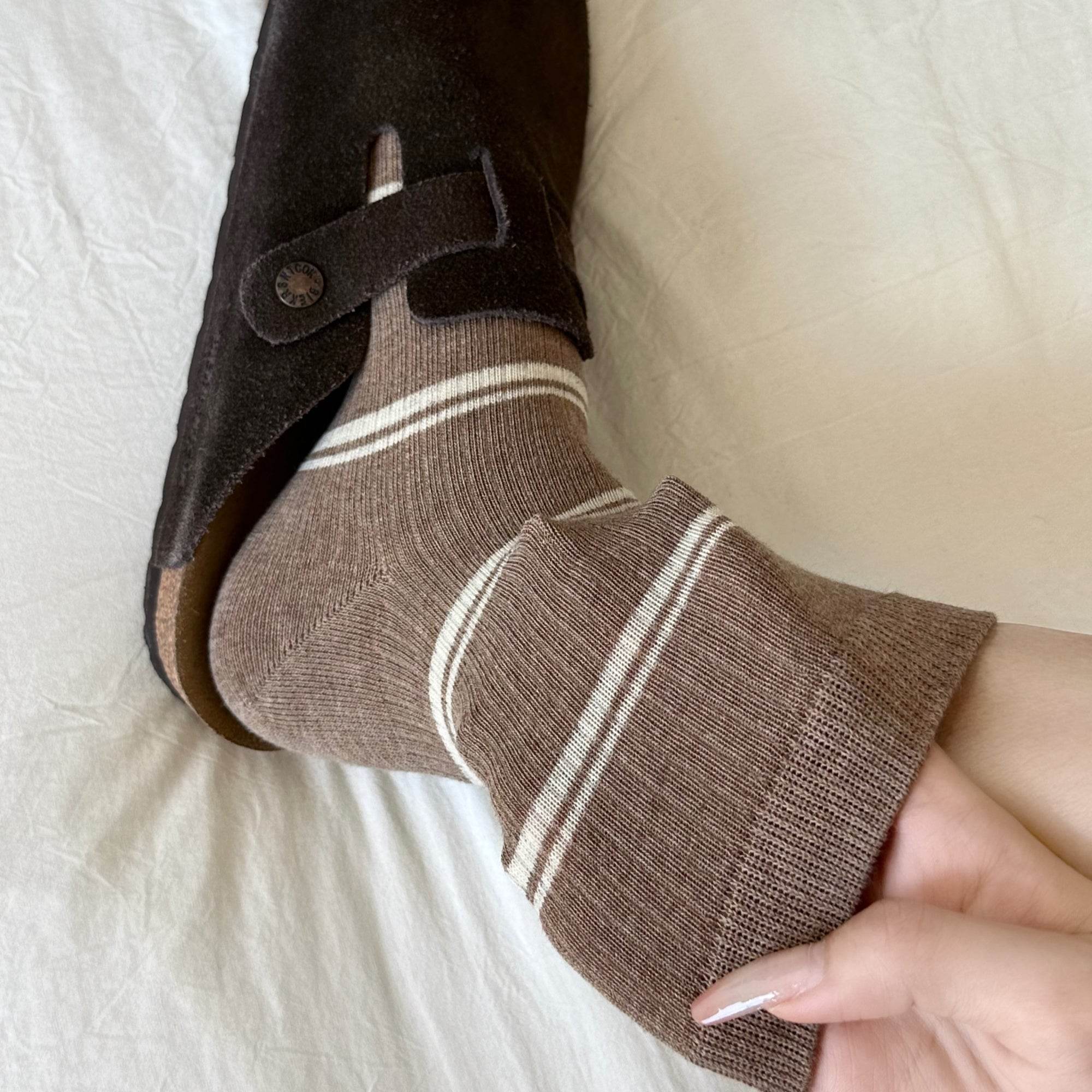 Women's Classic Thin Stripe Ribbed Socks - Single Pair