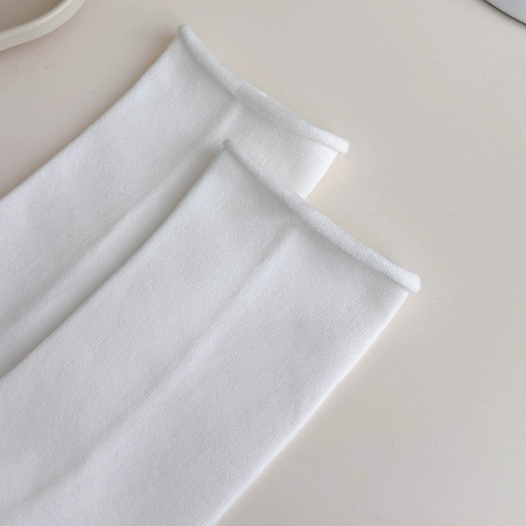 Women's 98% Cotton Classic Roll Top Slouch Crew Socks - product photo showing soft cotton-rich comfort