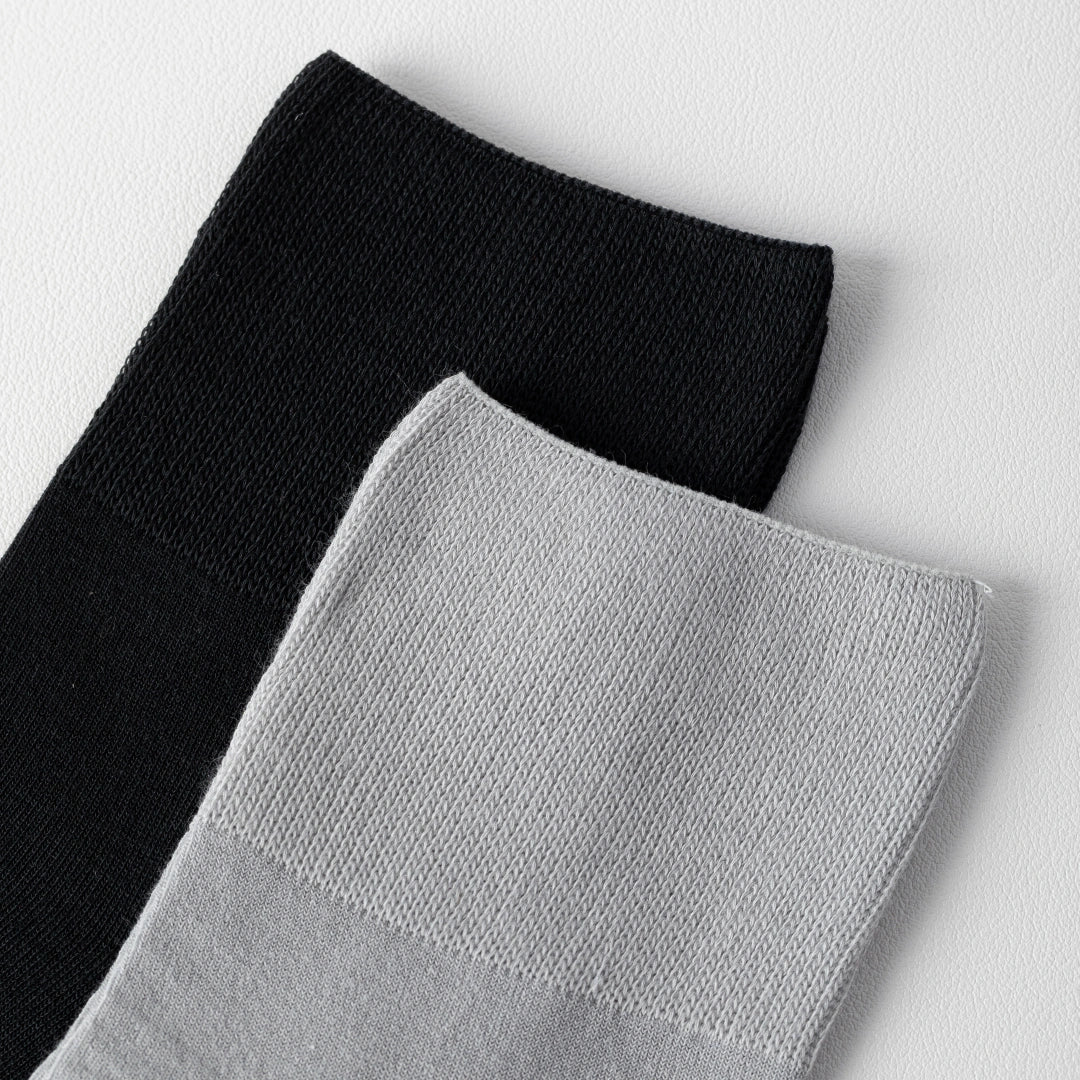 Men's 99% Supima® Cotton Silk-Touch Quarter Socks - product photo showing soft cotton comfort