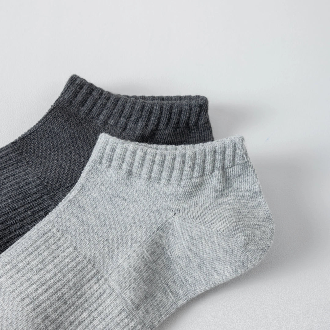 "Titan Mesh" Big & Tall Men's Low-Cut Socks - product photo showing breathable mesh comfort