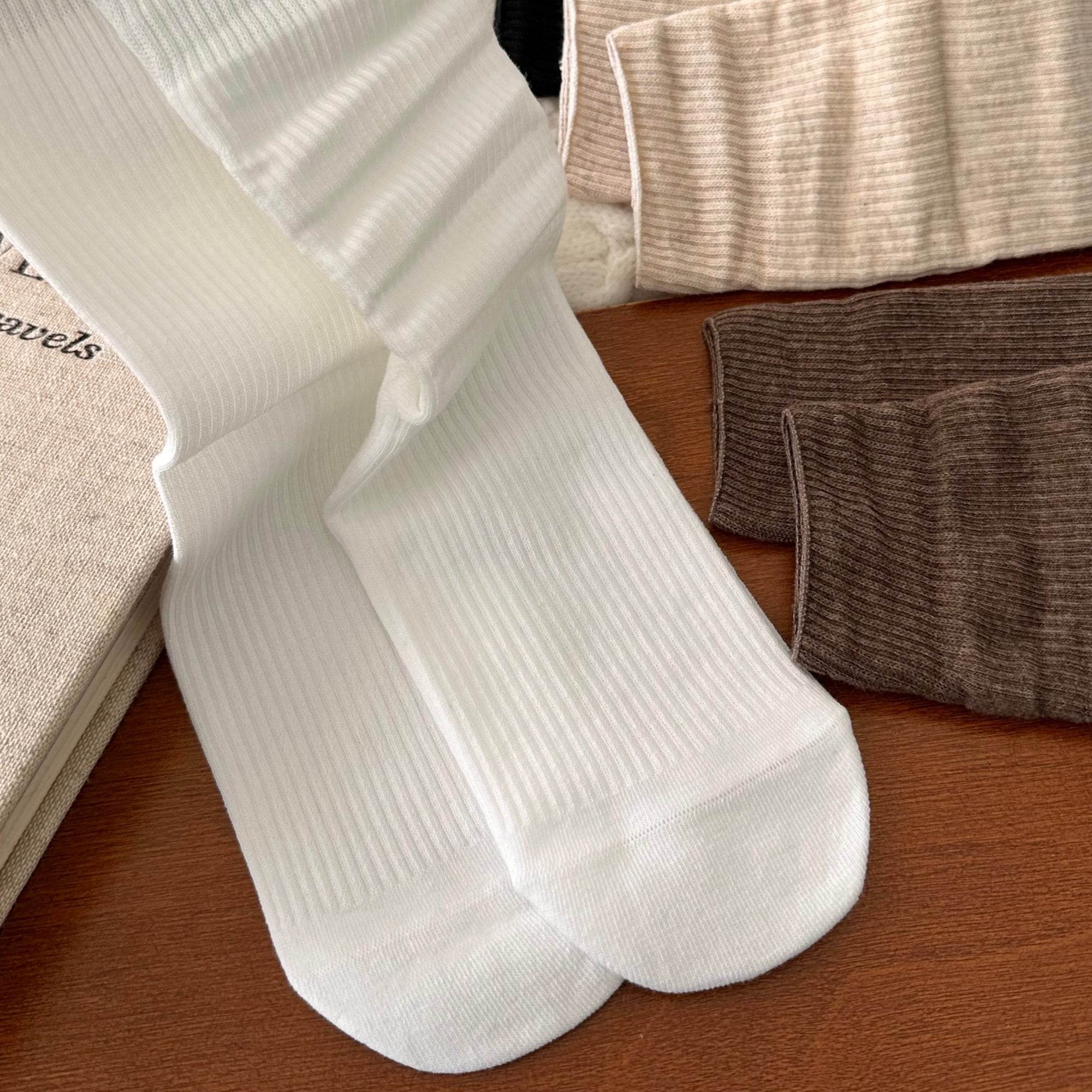 Women's Minimalist Ribbed Crew Socks - Single Pair