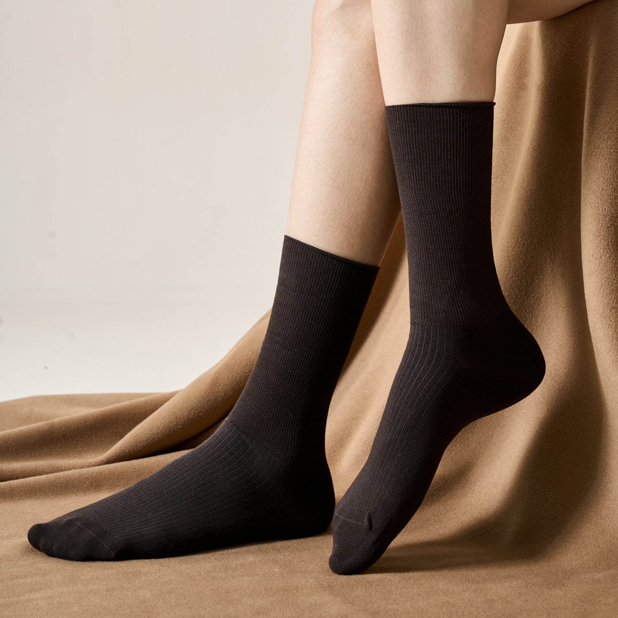 Women's Classic Ribbed Slouch Crew Socks - Single Pair