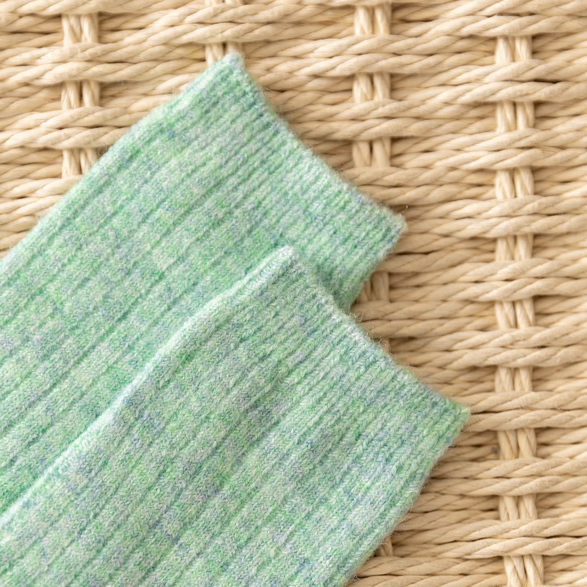 Women's Cozy Heathered Ribbed Crew Socks - 4 Pairs