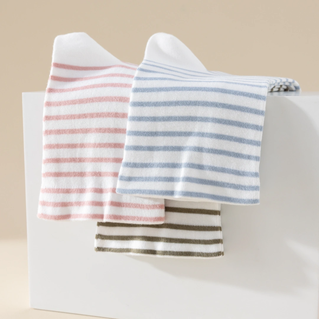 Women's 99% Combed Cotton Striped Bed & Sleep Socks