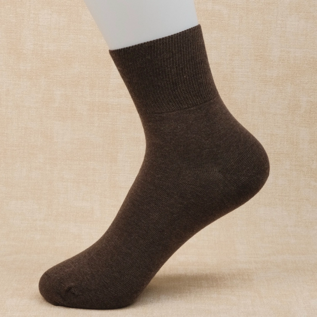 Women's 98% Cotton Non-Binding Quarter Socks - product photo showing soft cotton-rich comfort