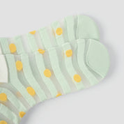 Aura Wave Retro Sheer Graphic Socks 3-Pack - sock set showing secure grip comfort