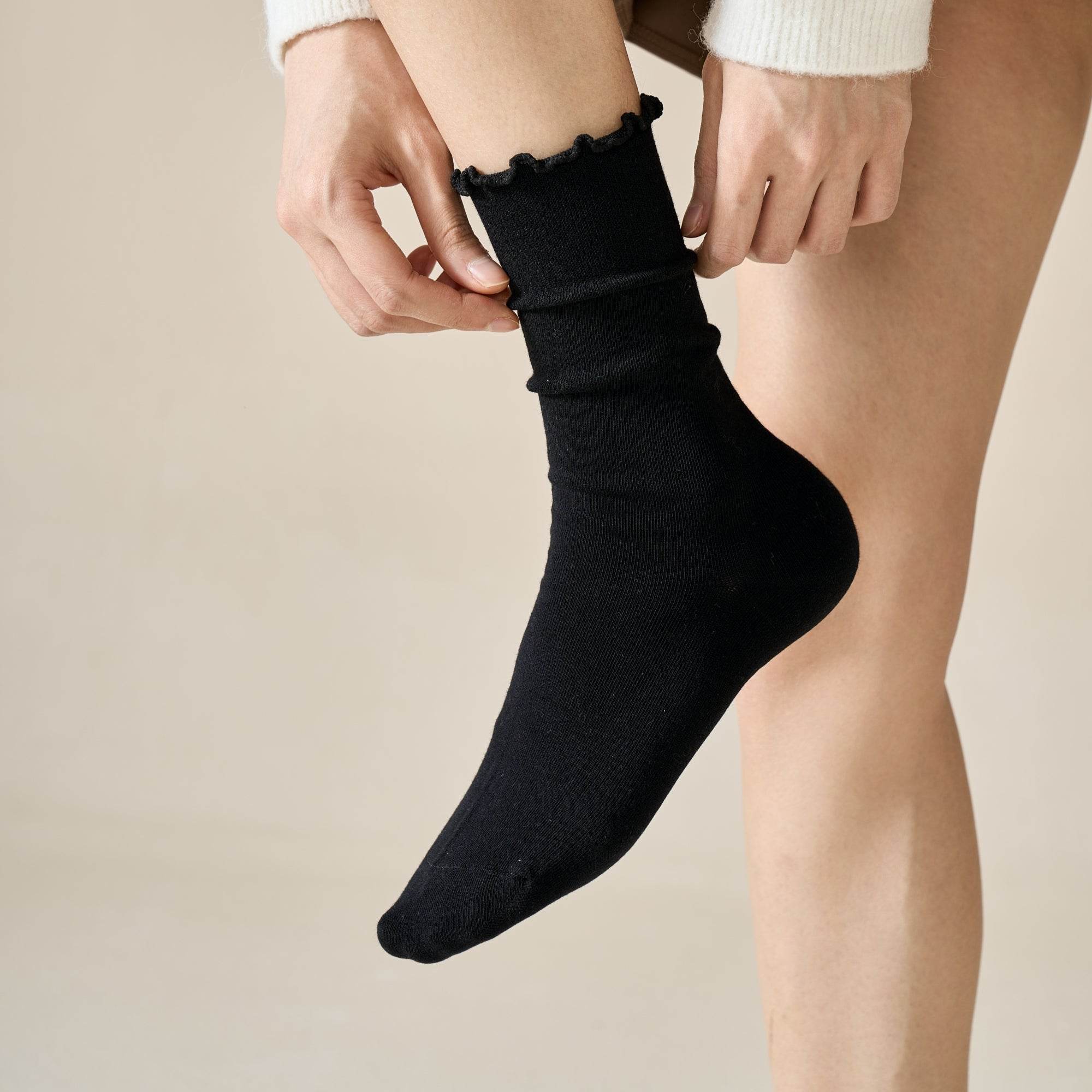 Women's Ruffle Cuff Cotton Crew Socks - Single Pair