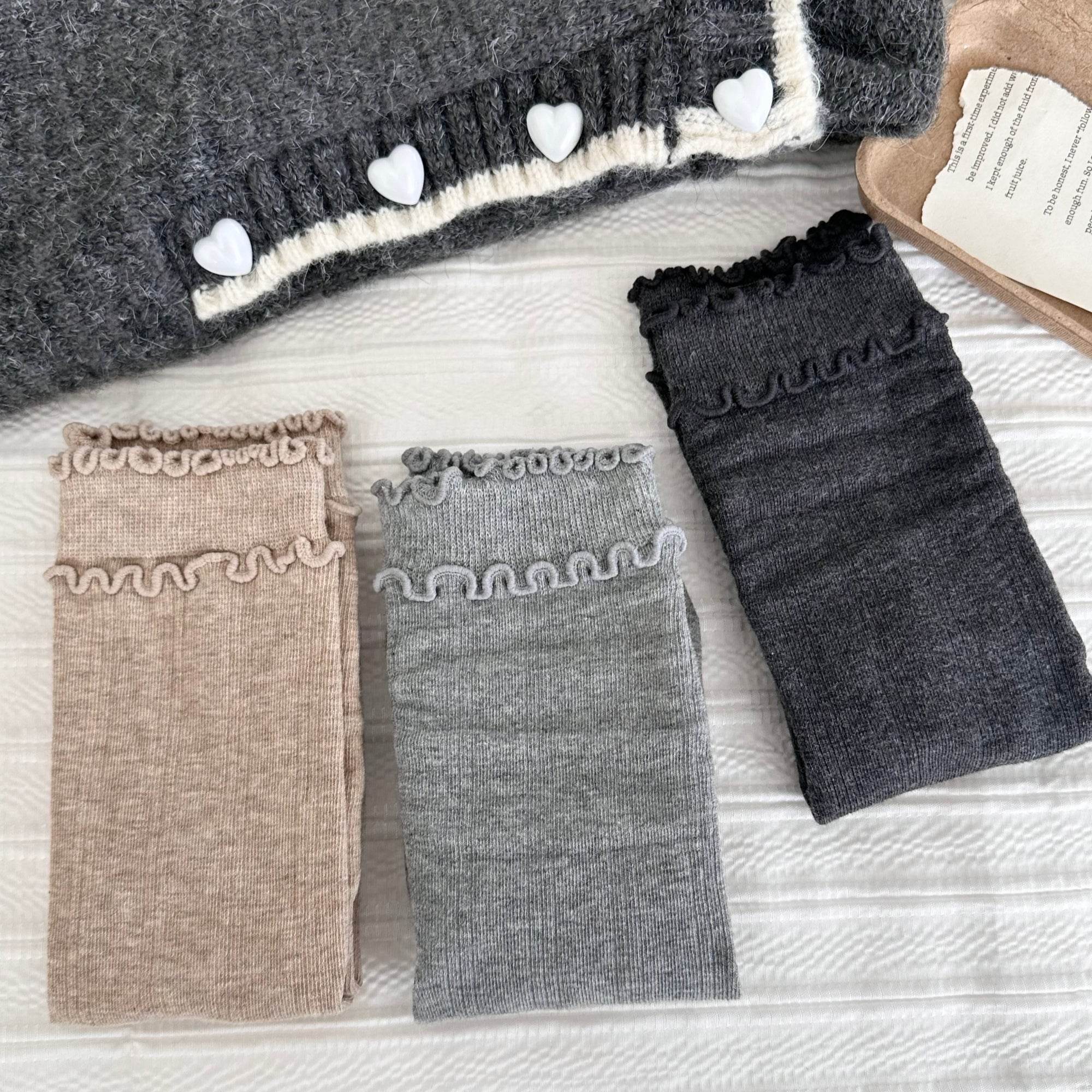 Women's Frilly Lettuce Cuff Slouch Socks - Single Pair