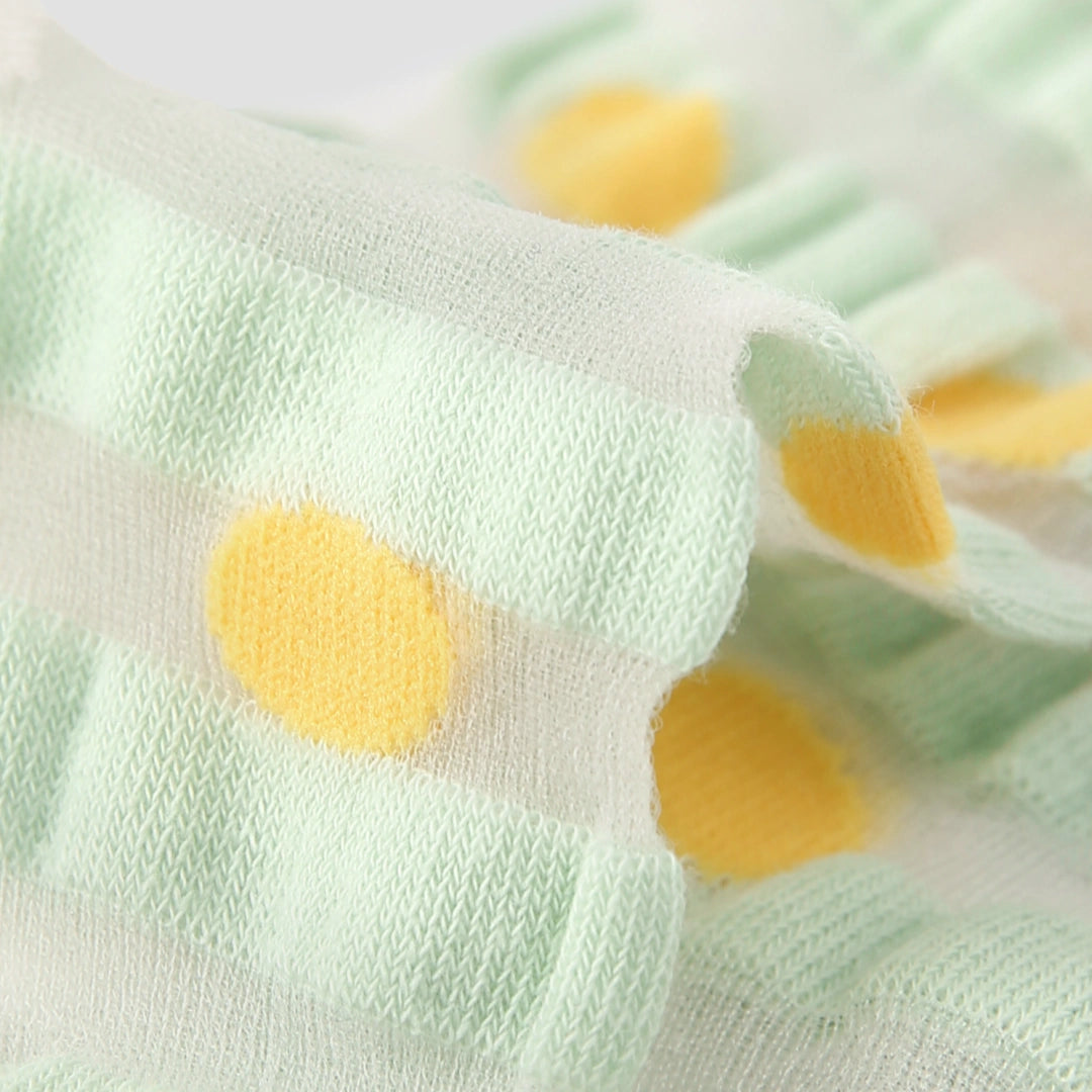 Aura Wave Retro Sheer Graphic Socks 3-Pack - sock set showing secure grip comfort