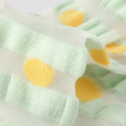 Aura Wave Retro Sheer Graphic Socks 3-Pack - sock set showing secure grip comfort