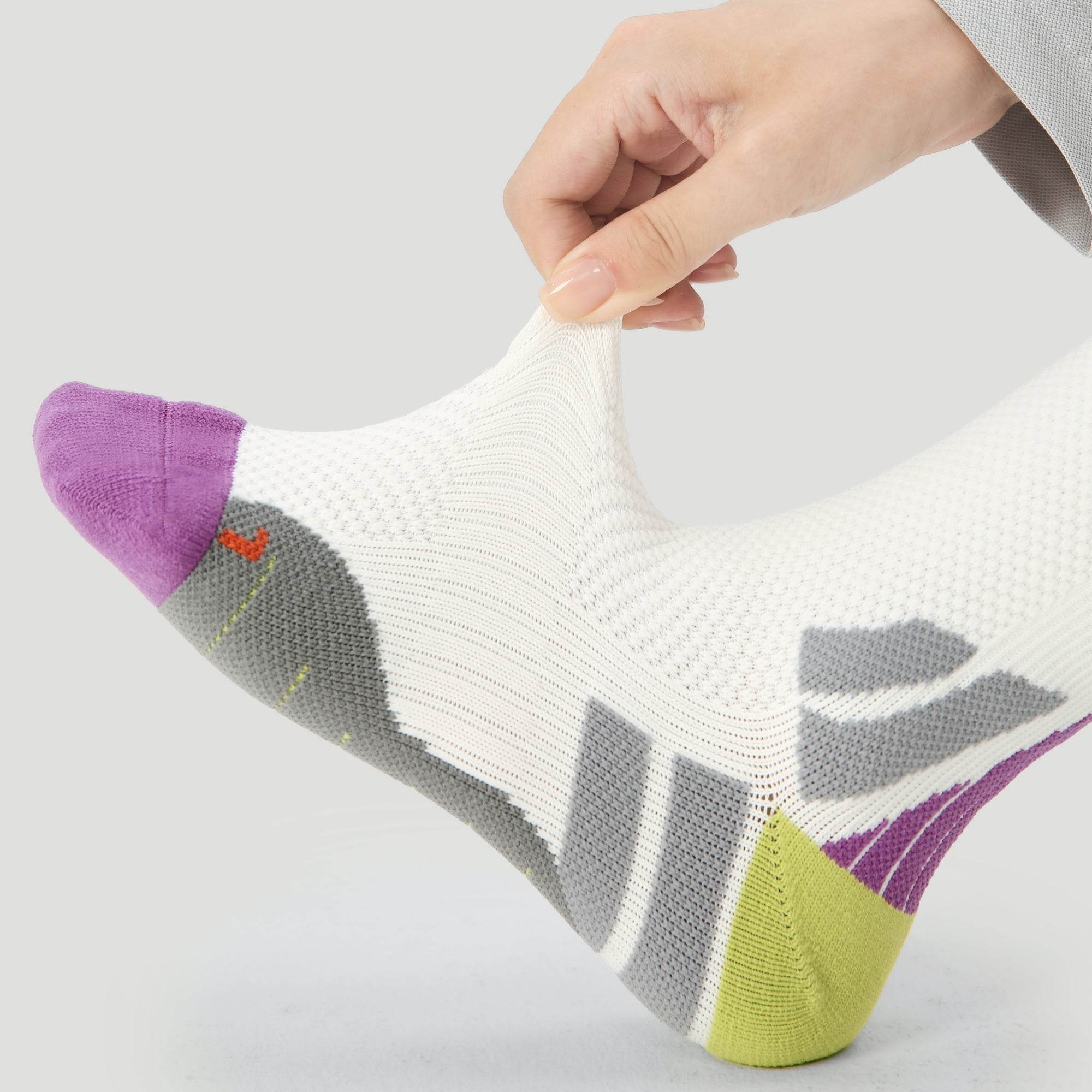 Women's Performance Knee-High Hiking Socks - White & Berry