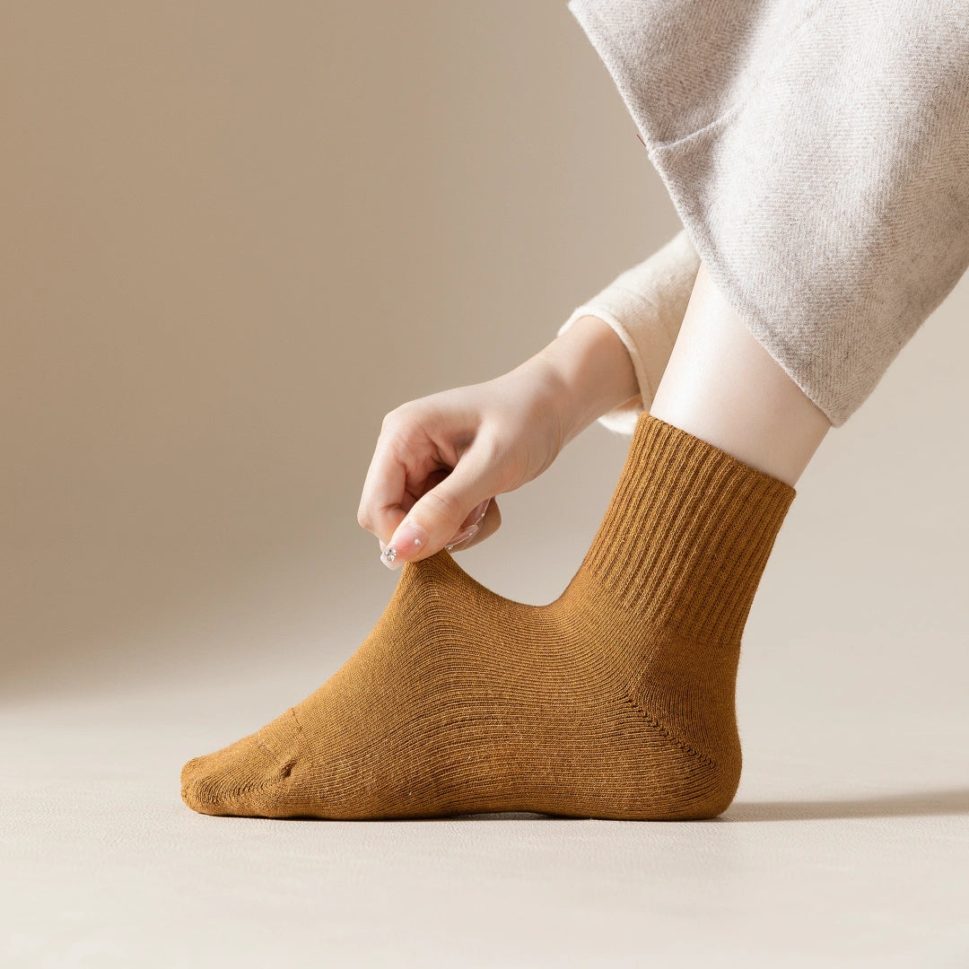 Women's 92% Cotton Terry Cushion Ankle Socks - product photo showing cushioned comfort