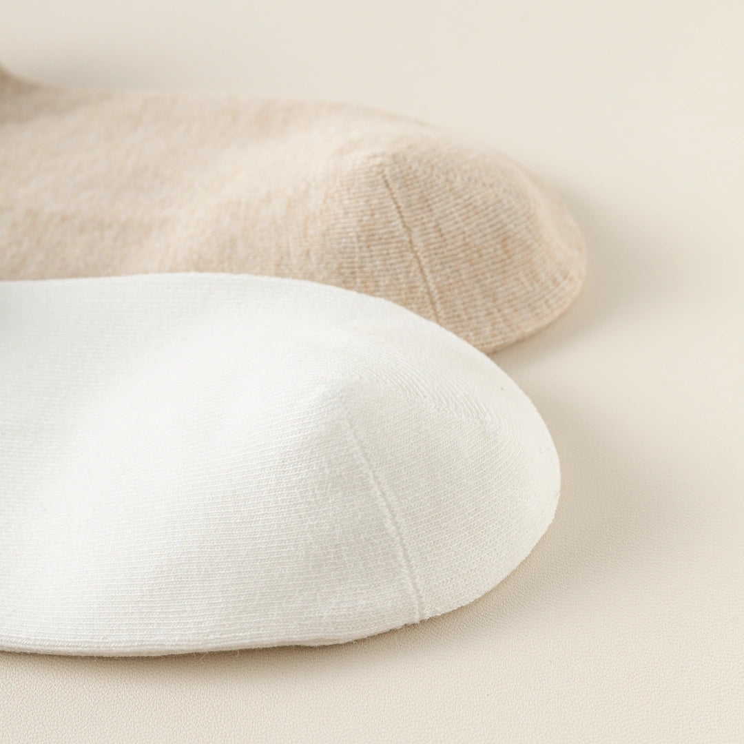 Seamless Toe construction for a smooth, irritation-free fit