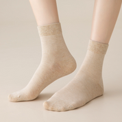 Women's 98% Cotton Fine-Ribbed Quarter Socks