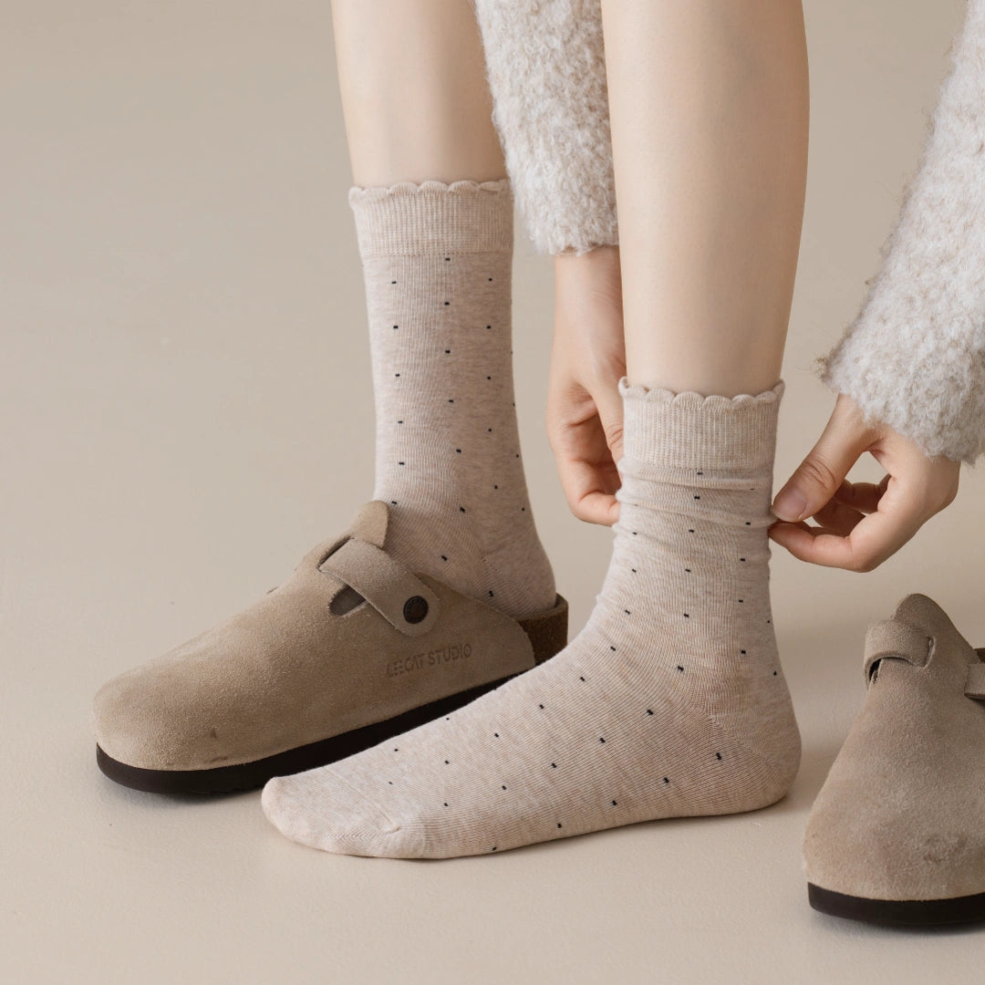 Women's 98% Premium Cotton Pin-Dot Scallop-Trim Crew Socks