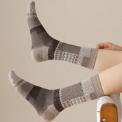 Women's Combed Cotton Blend 7.1" Textured Knit Multi-Pattern Crew Socks