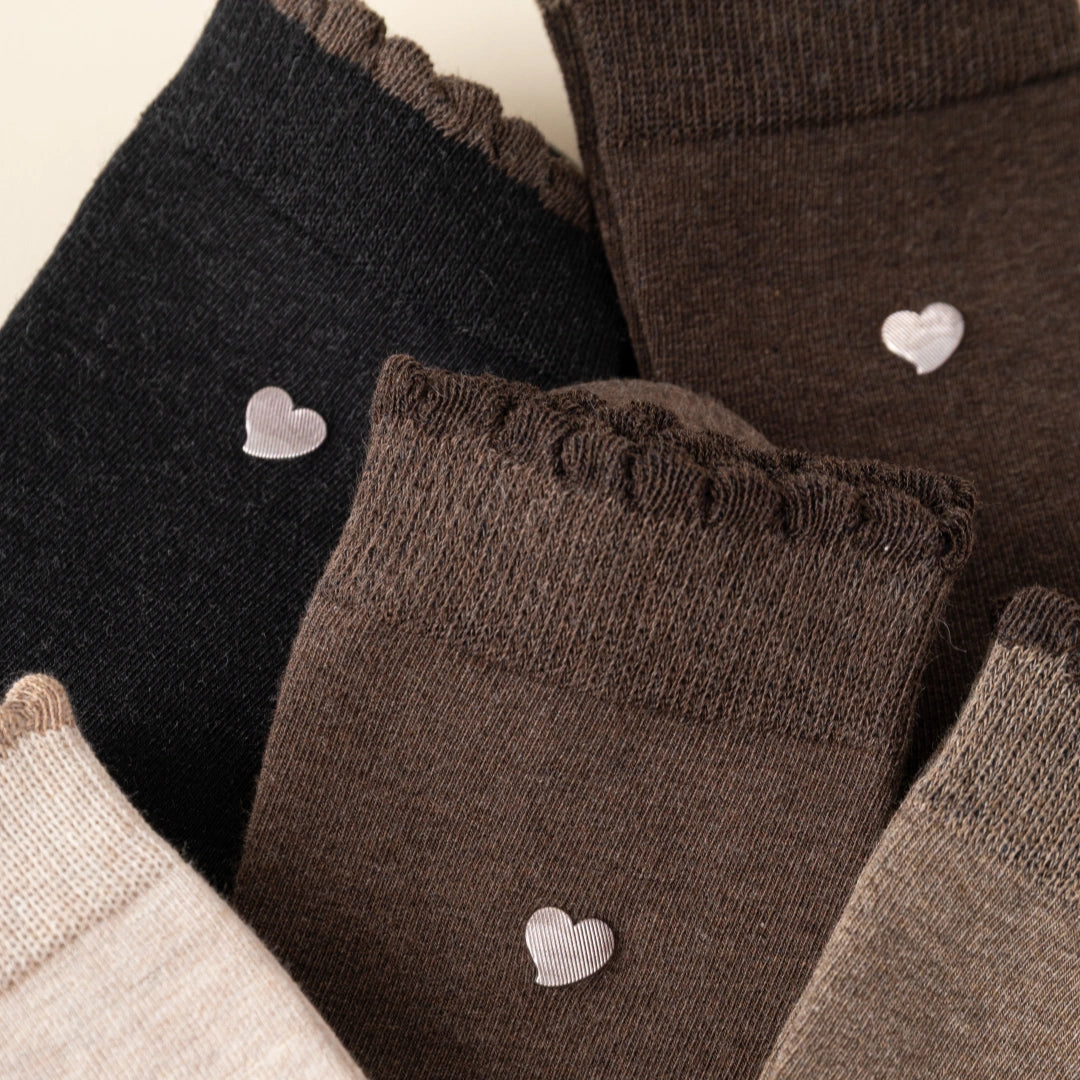 Women's 98% Premium Cotton Metallic Heart Charm Scallop-Trim Crew Socks