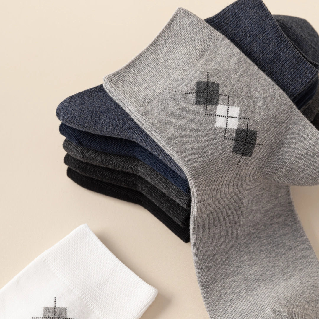 Men's 98% Premium Combed Cotton Classic Argyle Crew Socks