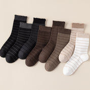 Women's 98% Premium Cotton Fine-Striped Scallop-Trim Crew Socks