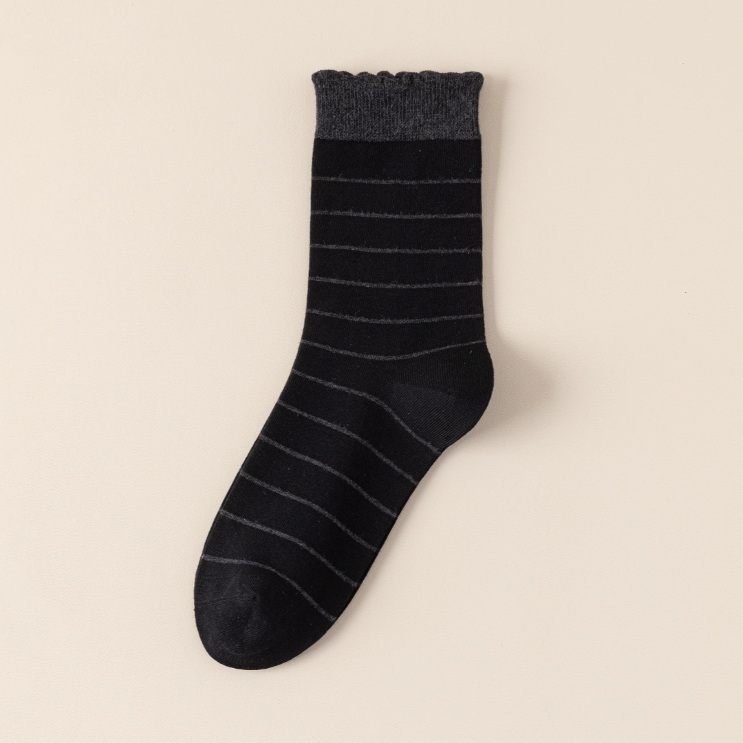Women's 98% Premium Cotton Fine-Striped Scallop-Trim Crew Socks