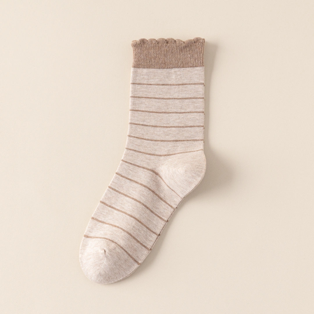 Women's 98% Premium Cotton Fine-Striped Scallop-Trim Crew Socks