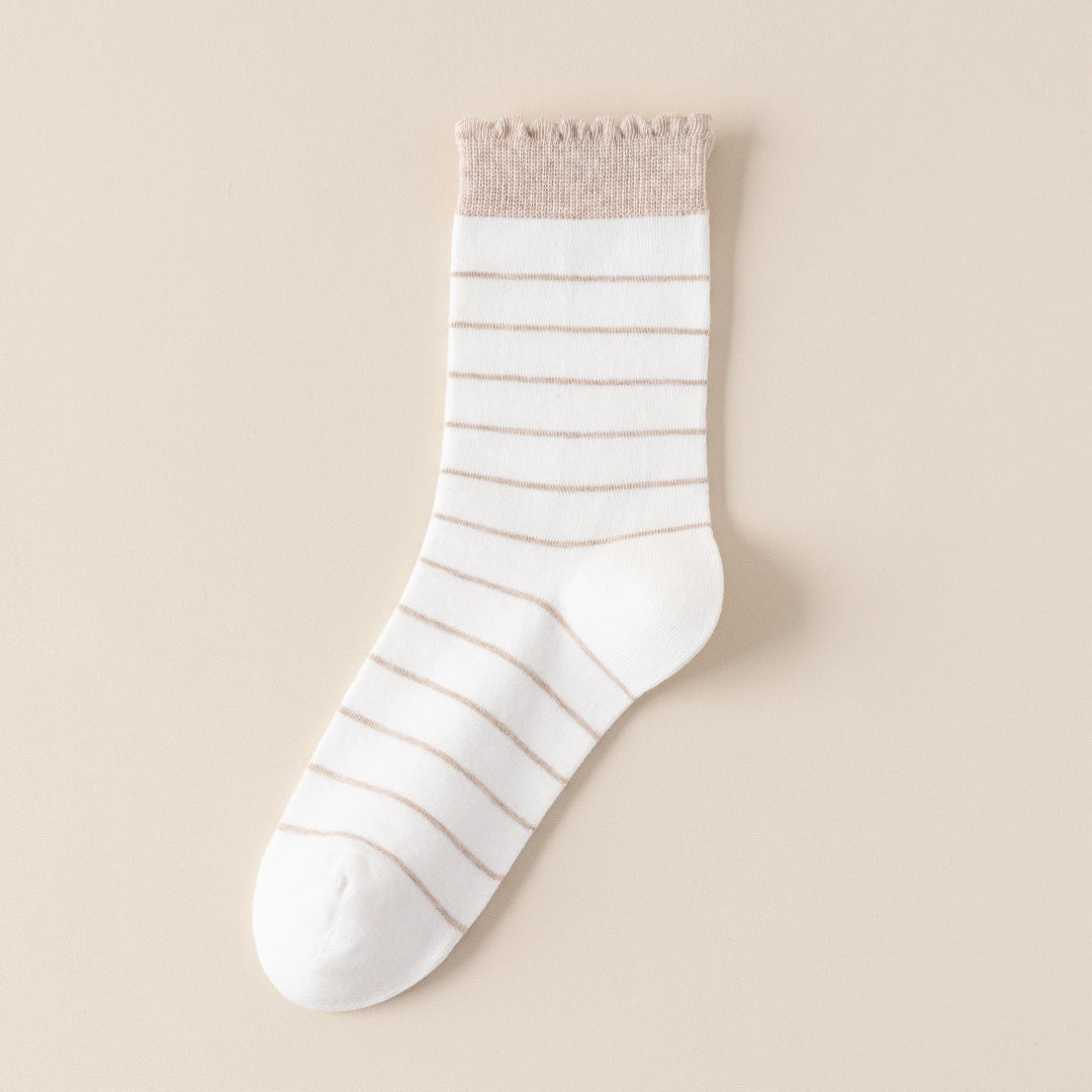 Women's 98% Premium Cotton Fine-Striped Scallop-Trim Crew Socks