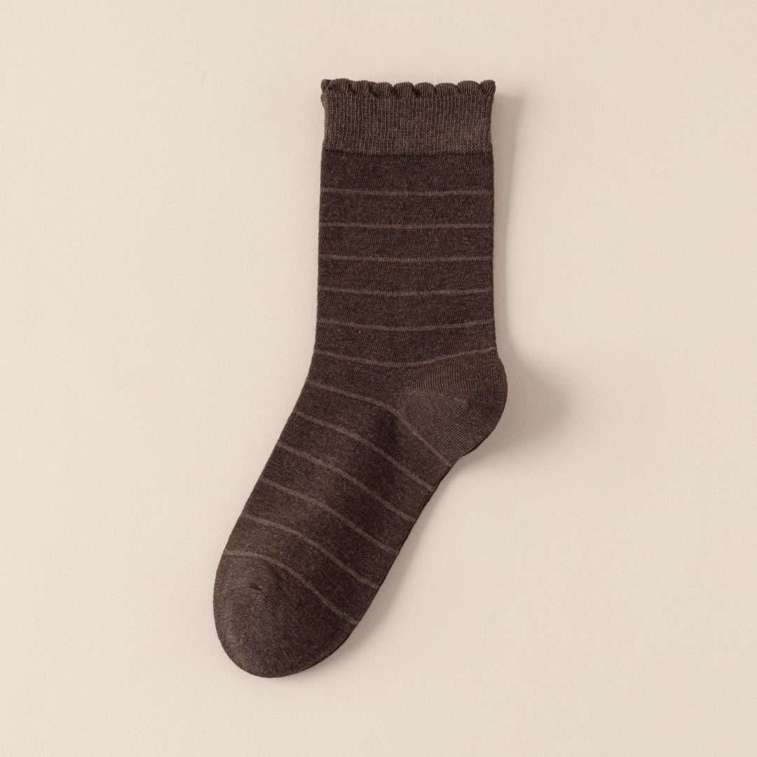 Women's 98% Premium Cotton Fine-Striped Scallop-Trim Crew Socks