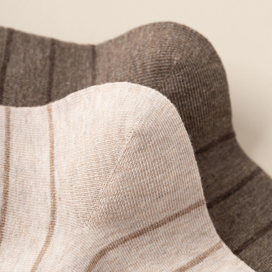 Women's 98% Premium Cotton Fine-Striped Scallop-Trim Crew Socks