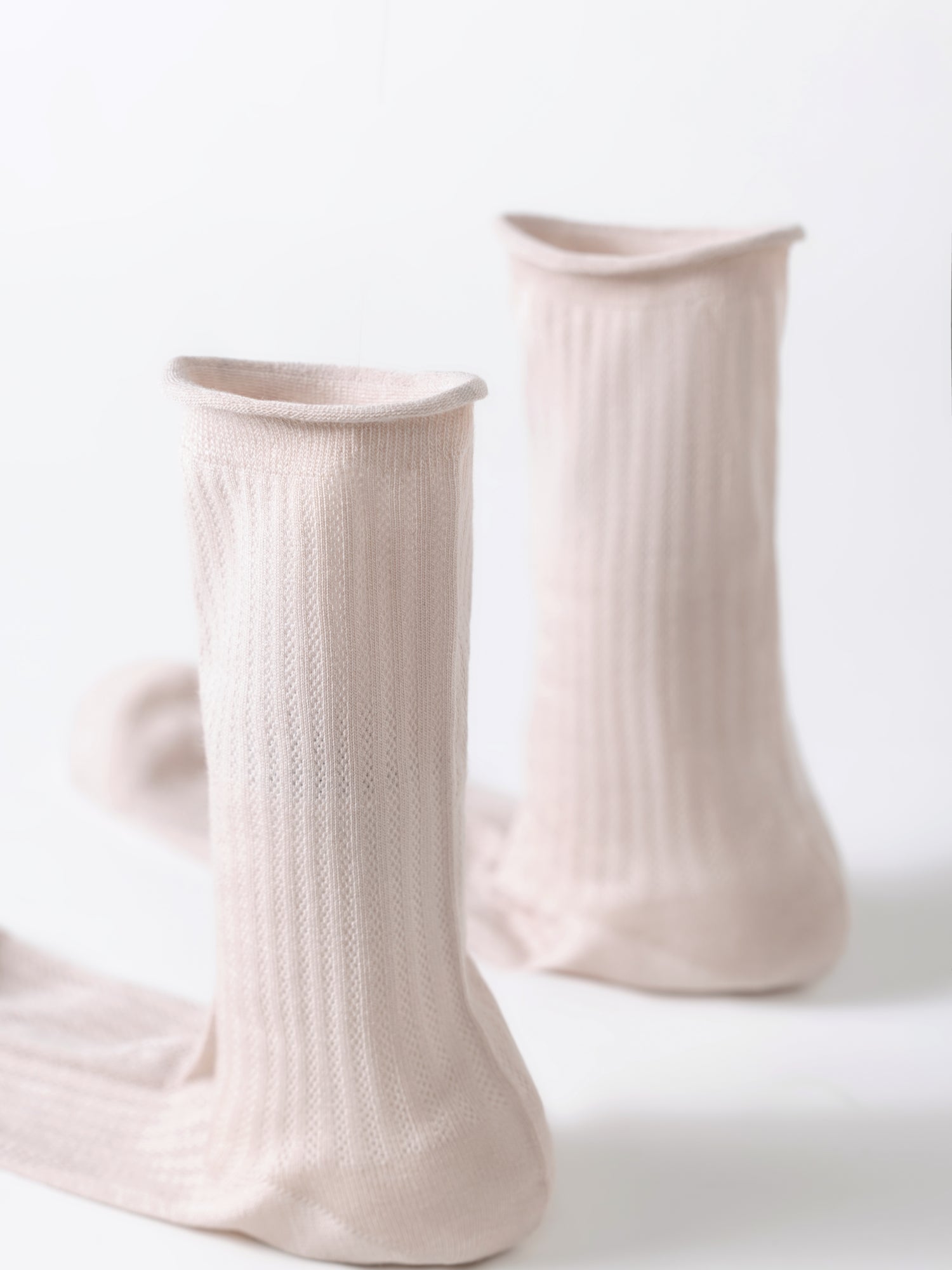 Women's Silk Mid-Crew Socks-1 Pack
