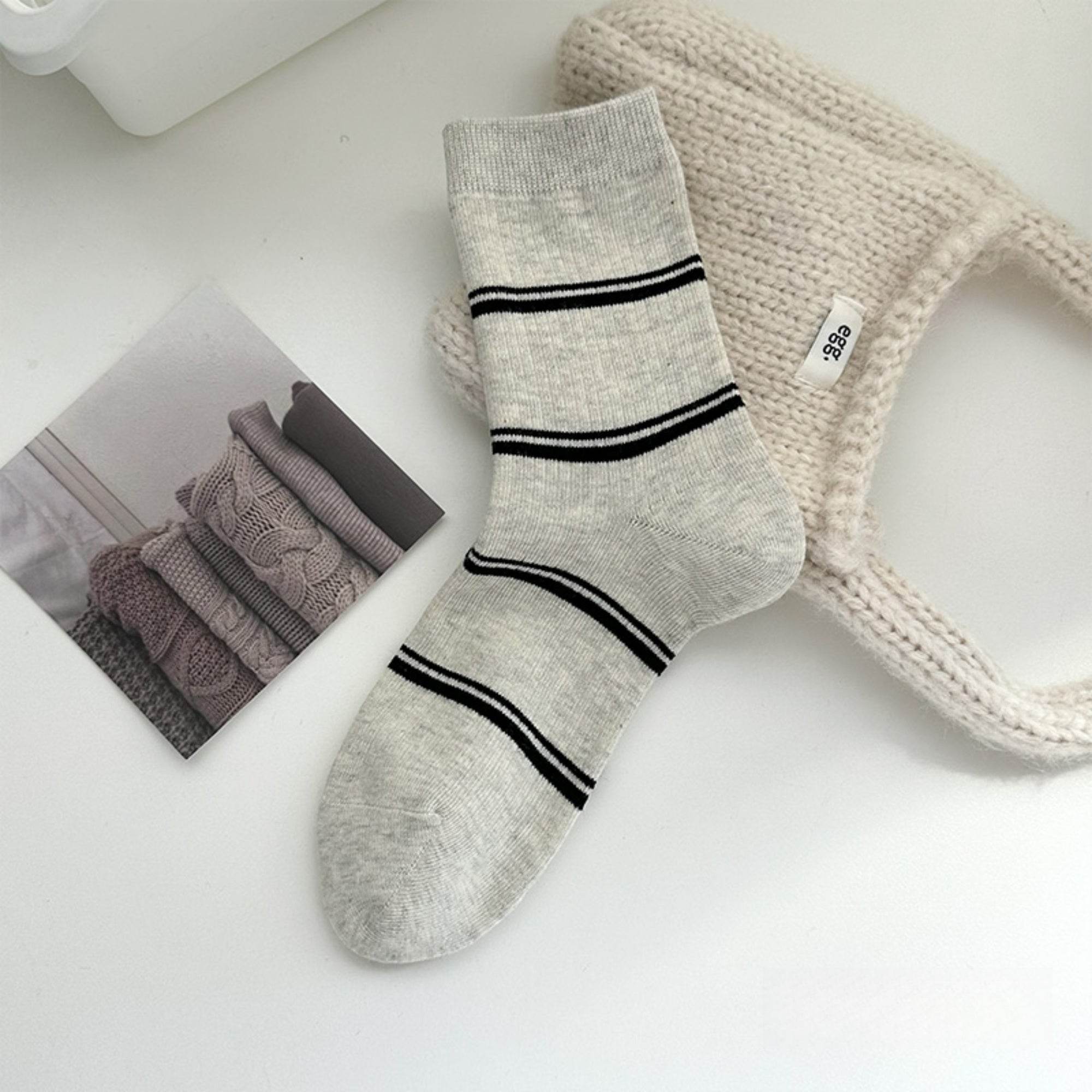 Women's Classic Thin Stripe Ribbed Socks - Single Pair