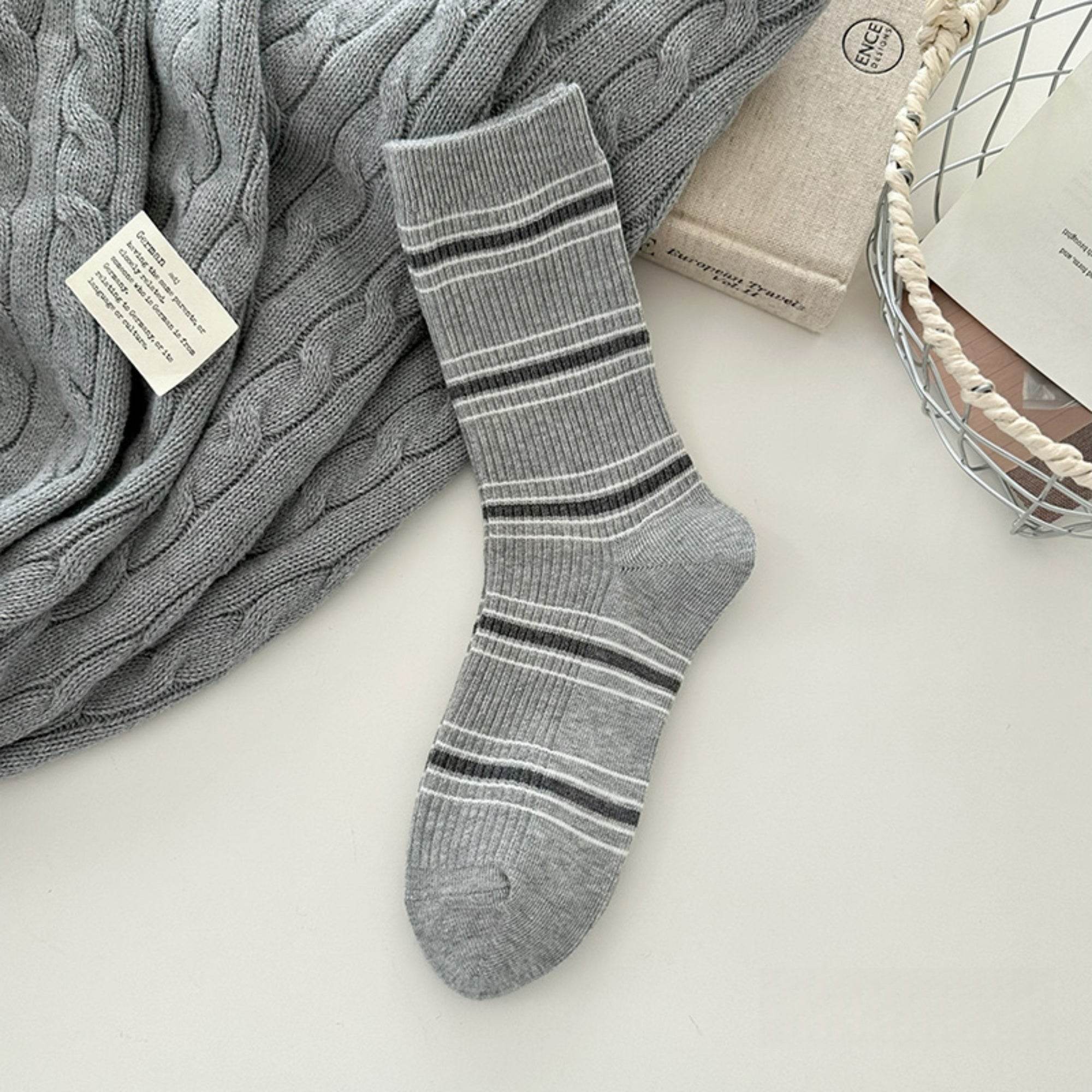 Women's Retro Varsity Striped Socks - Single Pair