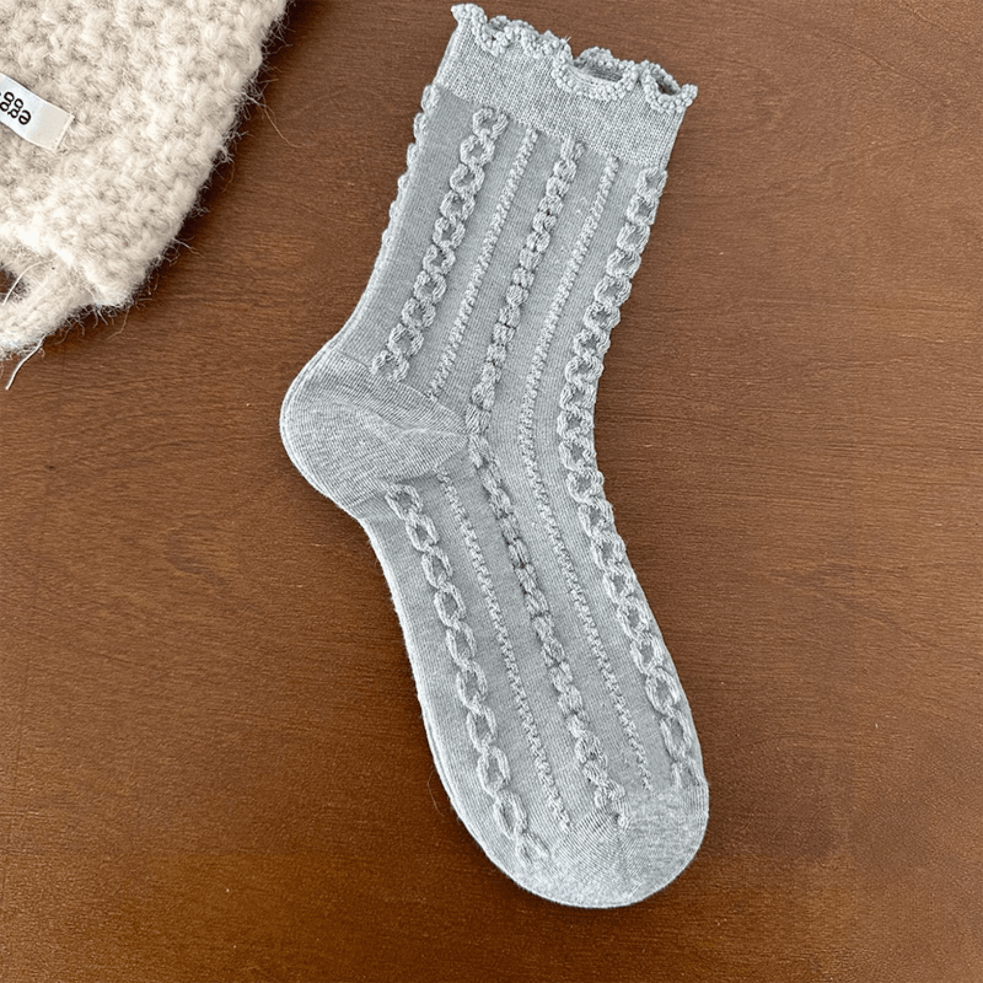 Women's Frilly Lettuce Edge Crew Socks - Single Pair