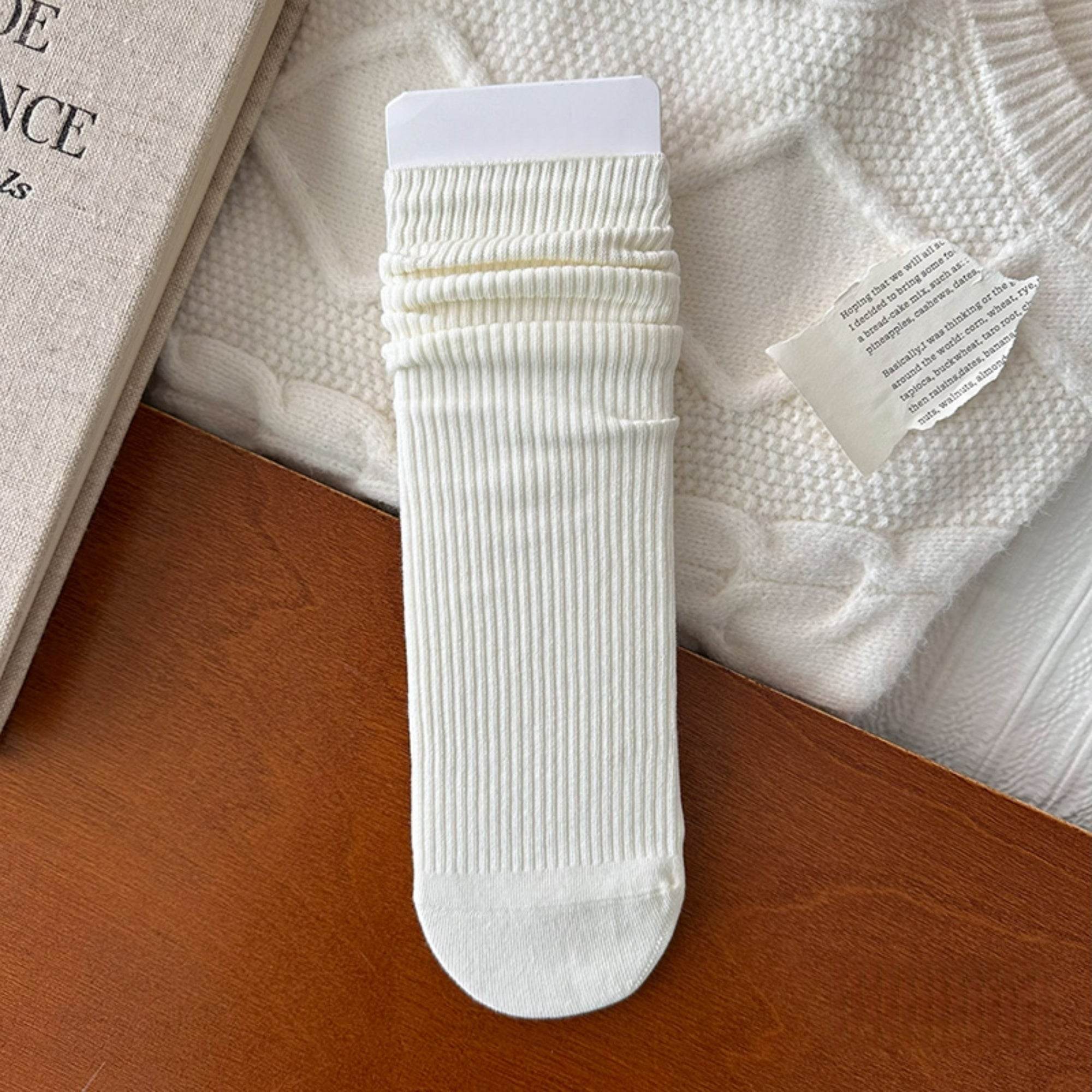 Women's Minimalist Ribbed Crew Socks - Single Pair