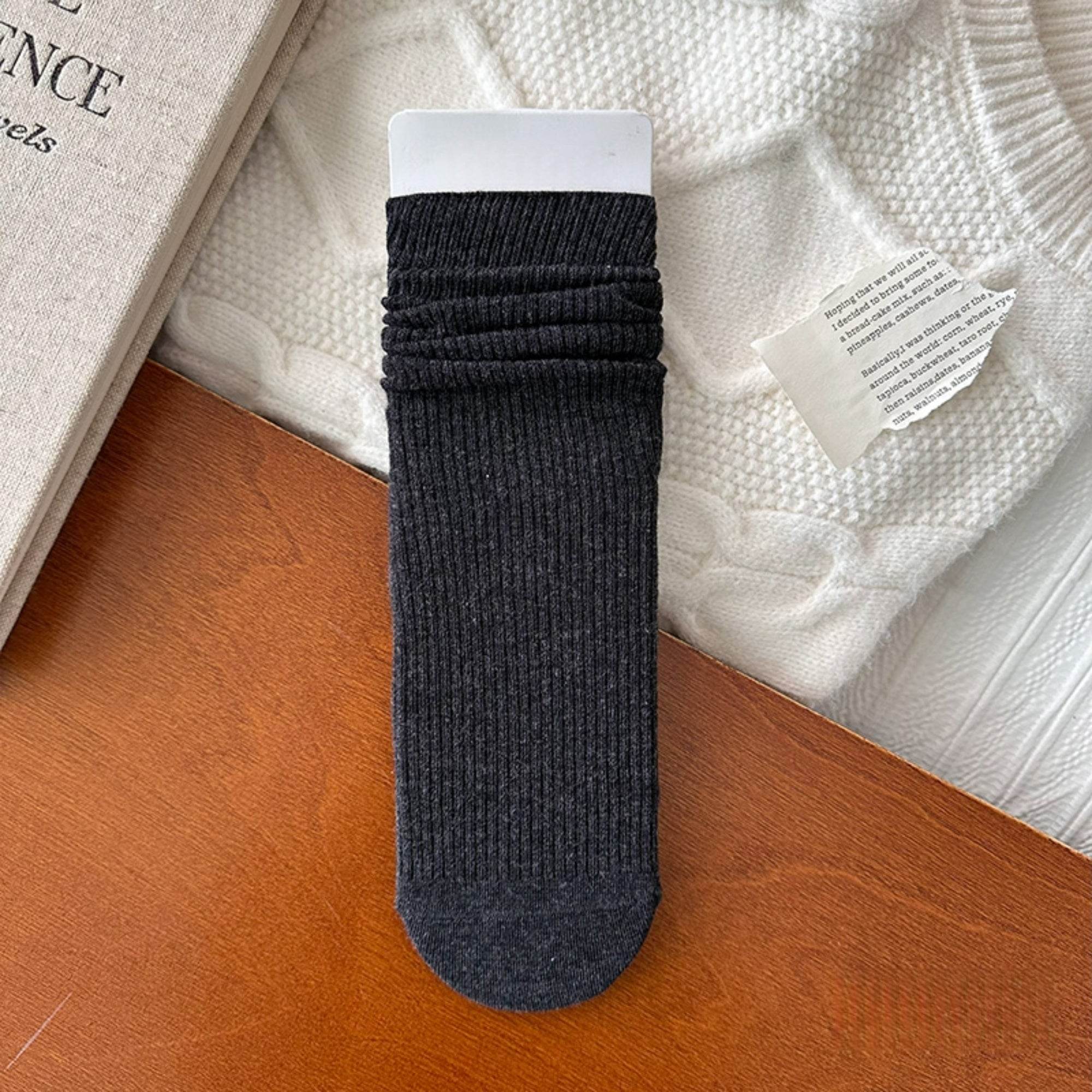 Women's Minimalist Ribbed Crew Socks - Single Pair